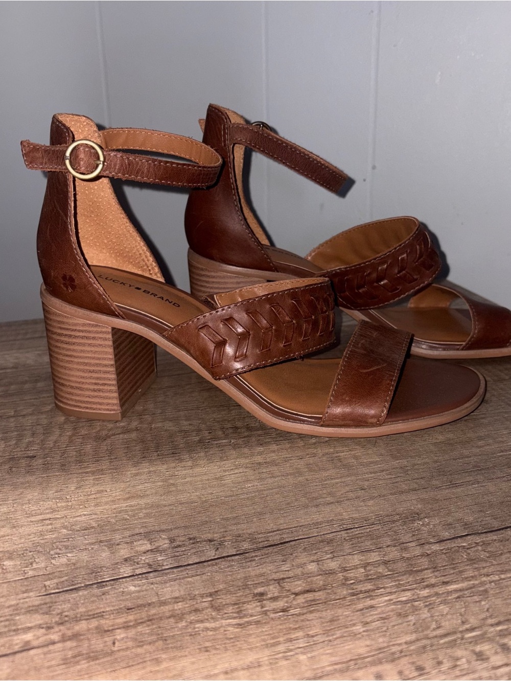 Lucky Brand Serenay Cognac Braided Leather Block Heel Sandals Size 10M